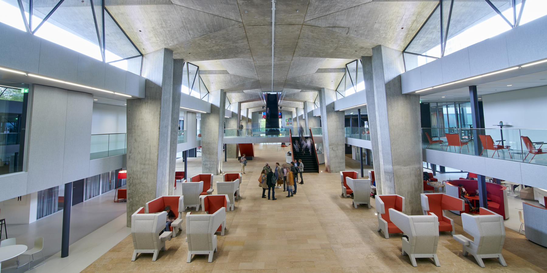 EindhovenUniversity_ATLAS_ARTICLE_V2_Bottom_Page1800x900.jpg