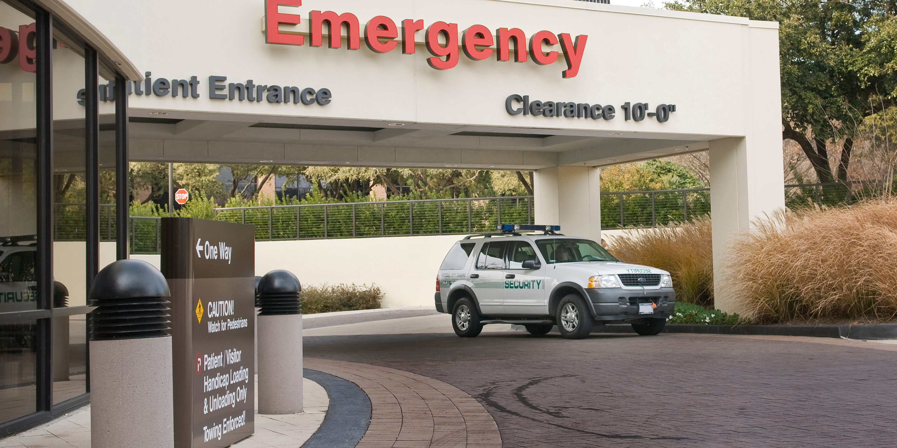 Hospital Emergency Patient Entrance with a clearance of 10ft height for the Ambulance Entrace